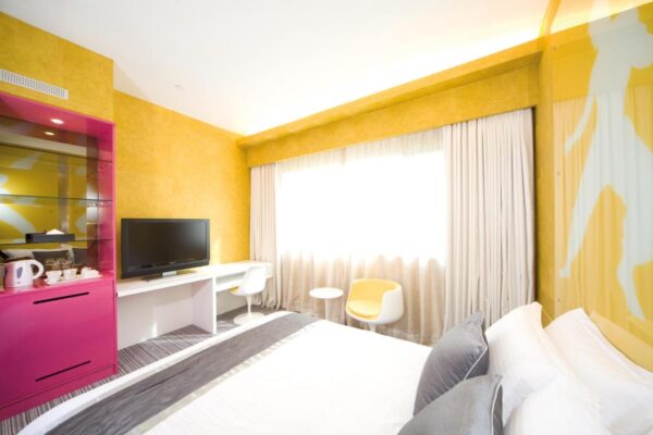 Hotel Re! Singapore - Image 2