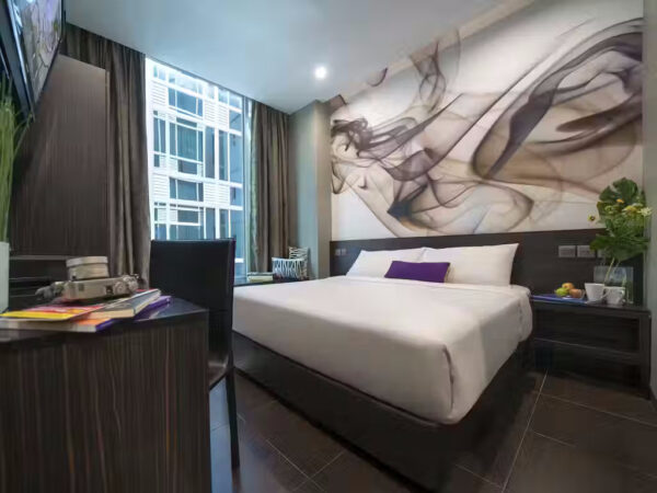 V Hotel Lavender - Image 3